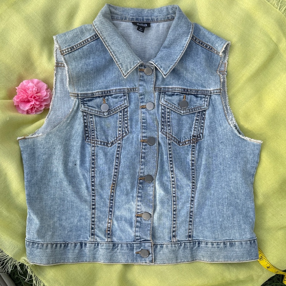 🩷 A.N.A. - ADORABLE Lt. Wash Crop Denim Vest! 99% Cotton + 1% Spandex; Sz. XL - Picture 10 of 10